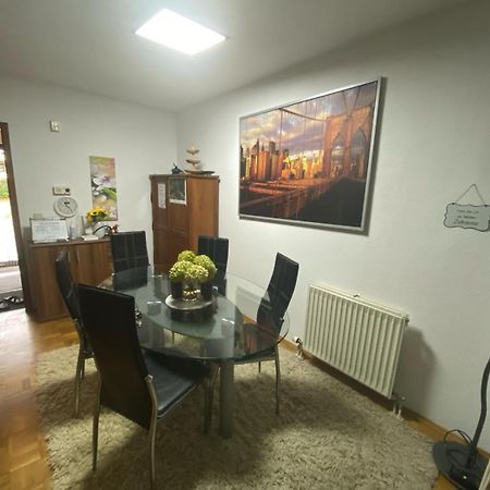 Appartamento Dachgeschoss In Einem Reihenhaus Heidelberg Esterno foto