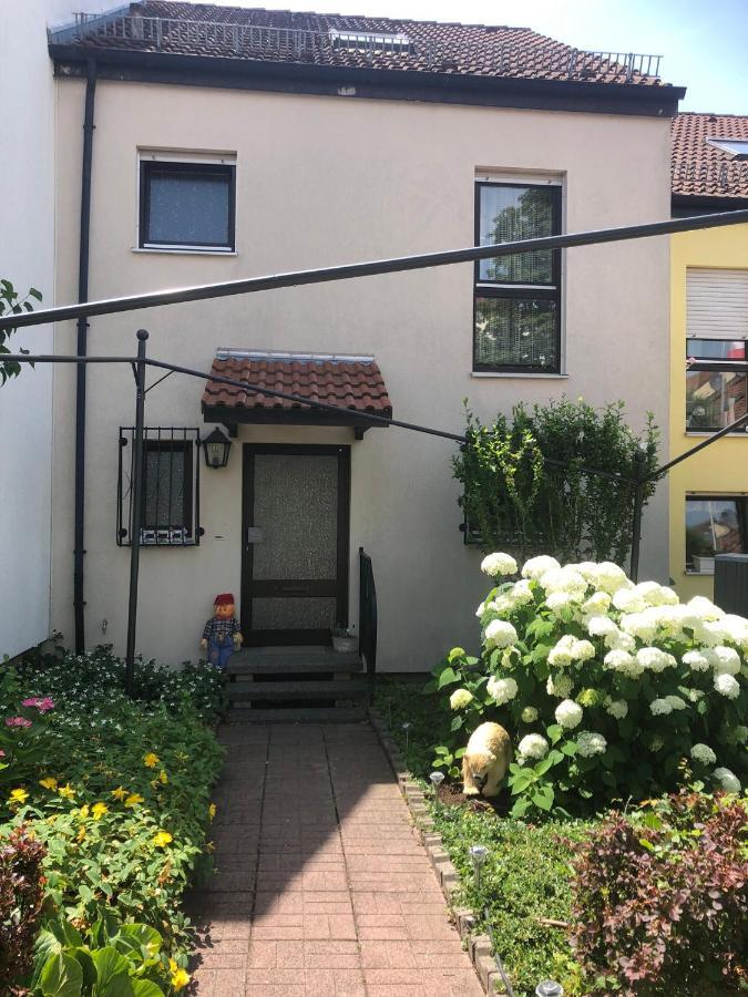 Appartamento Dachgeschoss In Einem Reihenhaus Heidelberg Esterno foto
